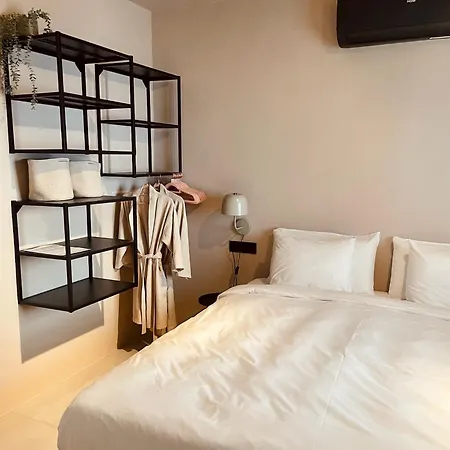 Casita 10 Malaga, With Roof Terrace *